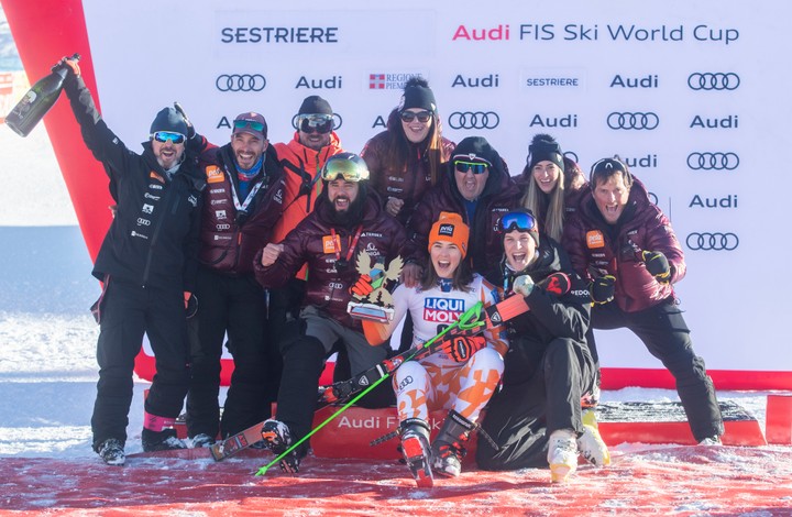 Na slalom v Sestriere Vlhová s číslom 5 o 10:30. Priamy prenos začíname už o 9:10 štúdiom pred slalomom mužov